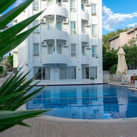 Otel Yeni Çeşme エクステリア 写真