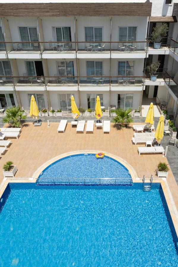 Otel Yeni Çeşme エクステリア 写真